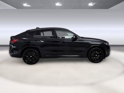 Used 2023 BMW X4 xDrive30i w/ M Sport Package image 5