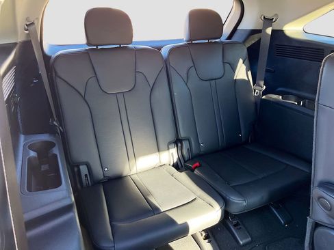 Certified 2025 Kia Sorento EX image 26