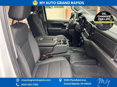 Used 2023 Chevrolet Silverado 1500 LT w/ Work Truck Package AWD/4WD image 22