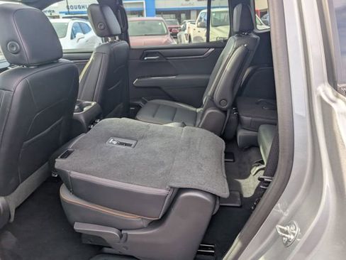 Used 2024 GMC Acadia AT4 w/ Super Cruise Package image 10