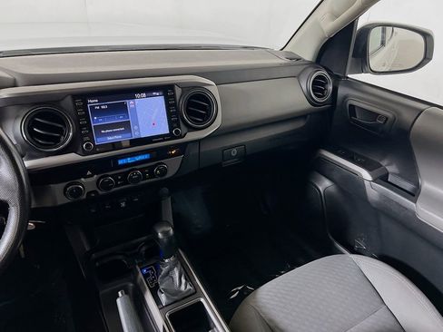 Certified 2021 Toyota Tacoma SR5 AWD/4WD image 21