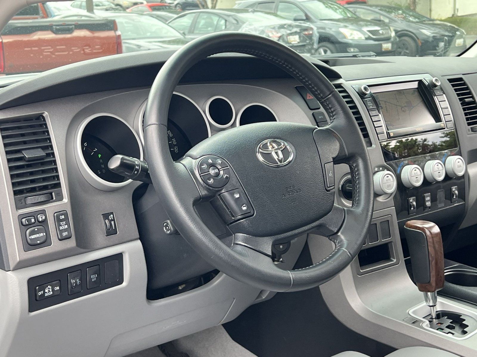 Used 2011 Toyota Tundra Limited w/ Memory Pkg AWD/4WD image 15