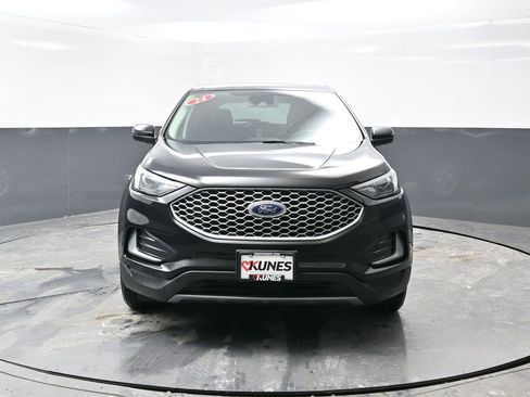 Used 2024 Ford Edge SEL image 7