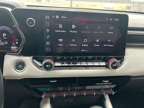 Used 2023 GMC Canyon AT4X image 29