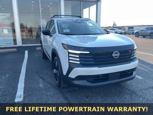 New 2026 Nissan Kicks SR w/ Cold Weather Package image 1