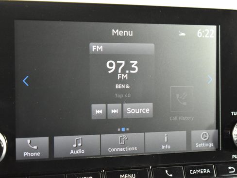 Used 2024 Mitsubishi Outlander ES image 25