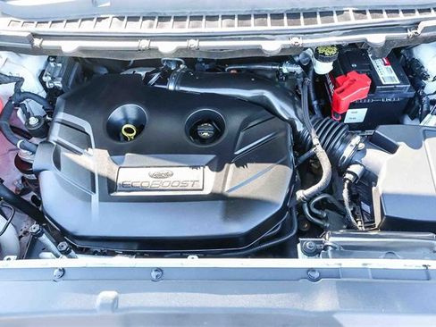 Used 2018 Ford Edge SEL w/ Equipment Group 201A image 28