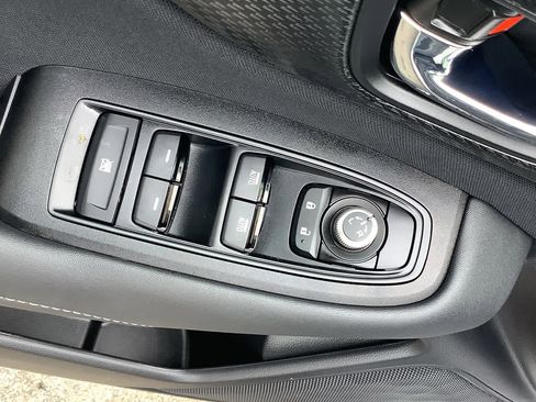 Certified 2025 Subaru Outback Premium image 15