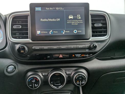 New 2025 Hyundai Venue SEL image 10