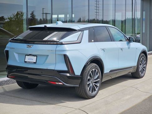 New 2026 Cadillac Lyriq Sport AWD/4WD image 5