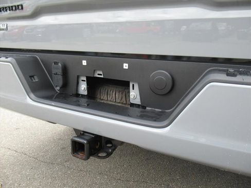 Used 2024 Chevrolet Silverado 1500 Custom w/ Dark Appearance Package RWD image 26