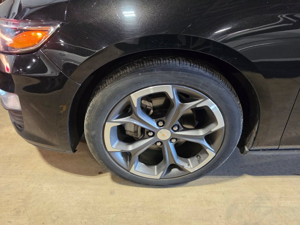 Used 2024 Chevrolet Malibu LT FWD image 3