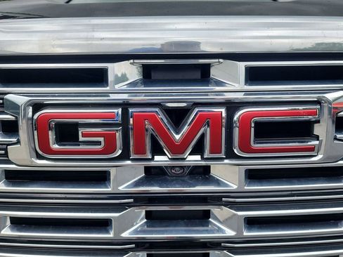 Certified 2024 GMC Acadia Denali w/ Super Cruise Package FWD image 31