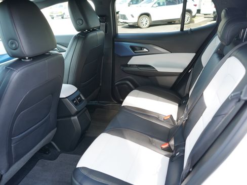 Used 2024 Chevrolet Equinox EV LT FWD image 13
