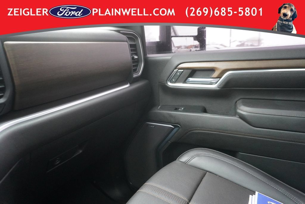Used 2024 Chevrolet Silverado 2500 High Country AWD/4WD image 31