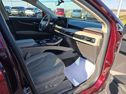 Used 2022 Lincoln Nautilus Reserve image 22