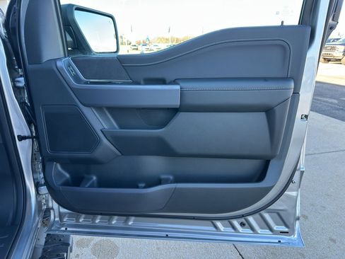 New 2025 Ford F150 XLT w/ Equipment Group 302A MID image 32