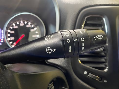 Used 2019 Jeep Compass Latitude w/ Cold Weather Group image 20