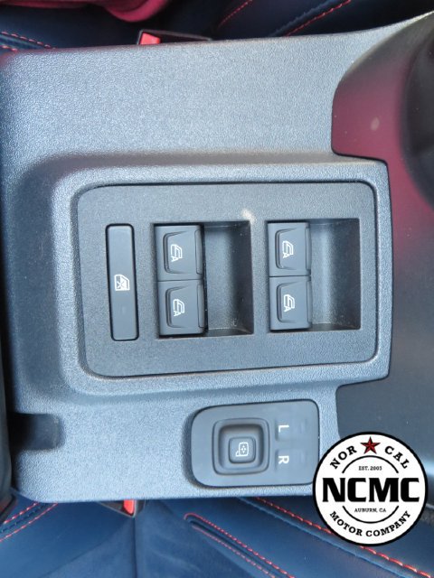 Used 2024 Ford Bronco Raptor w/ Interior Carbon Fiber Pack 6 AWD/4WD image 48