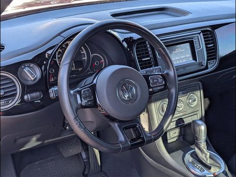 Used 2017 Volkswagen Beetle 1.8T S image 12