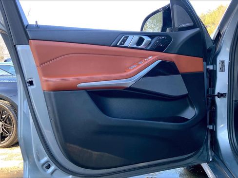 Certified 2025 BMW X7 M60i w/ Climate Comfort Package image 21