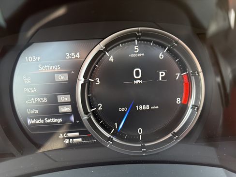 Used 2025 Lexus IS 500 w/ F-Sport Performance RWD image 21