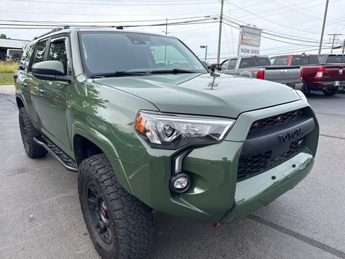 Used 2021 Toyota 4Runner Trail Special Edition AWD/4WD image 4