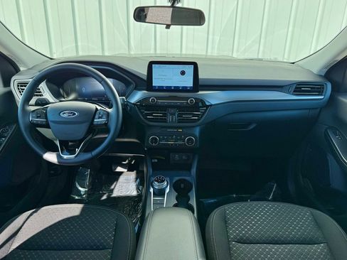 Certified 2025 Ford Escape Active w/ Cold Weather Package image 29