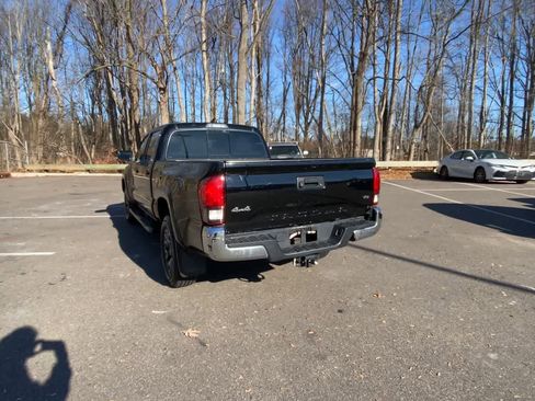 Used 2021 Toyota Tacoma SR5 image 9