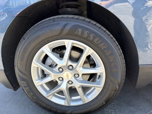 Used 2024 Chevrolet Equinox LS FWD image 36
