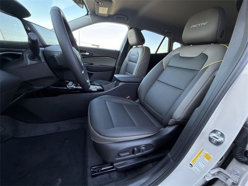 New 2026 Chevrolet Trax ACTIV w/ Driver Confidence Package image 19