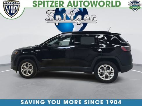 Used 2024 Jeep Compass Latitude AWD/4WD image 7