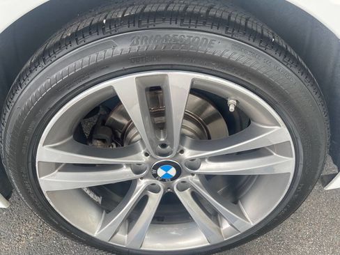 Used 2017 BMW 330i Sedan RWD image 12