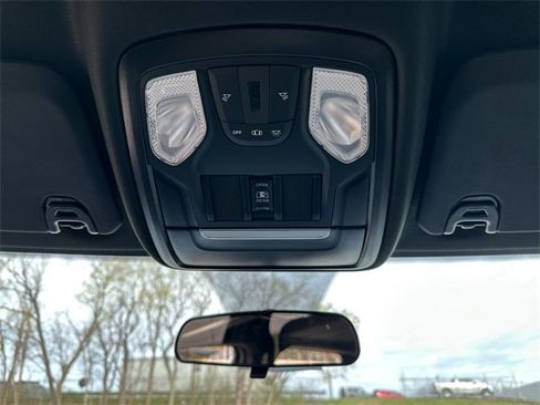 Used 2024 RAM 2500 Tradesman w/ Chrome Appearance Group image 70