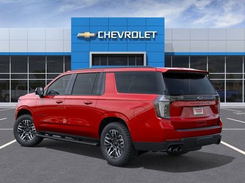 New 2026 Chevrolet Suburban Z71 w/ Z71 Off-Road Package AWD/4WD image 3