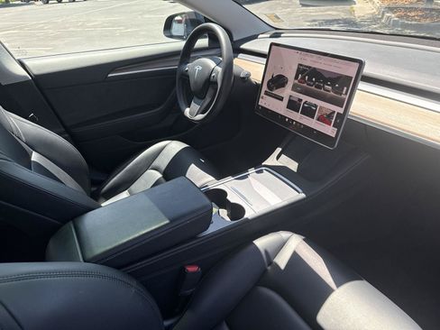 Used 2023 Tesla Model 3 Standard Range RWD image 30