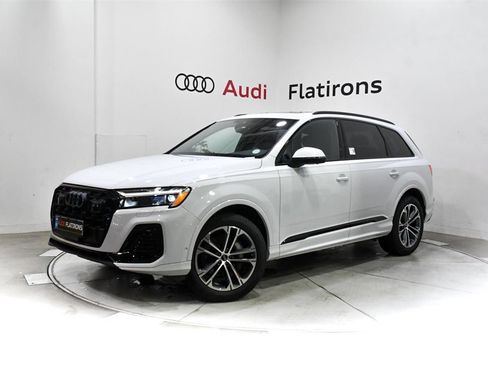 Used 2025 Audi Q7 2.0T Premium Plus w/ Premium Plus Package image 5