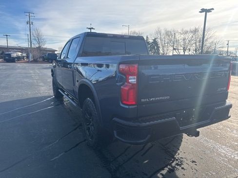 Used 2023 Chevrolet Silverado 1500 ZR2 w/ Technology Package image 2