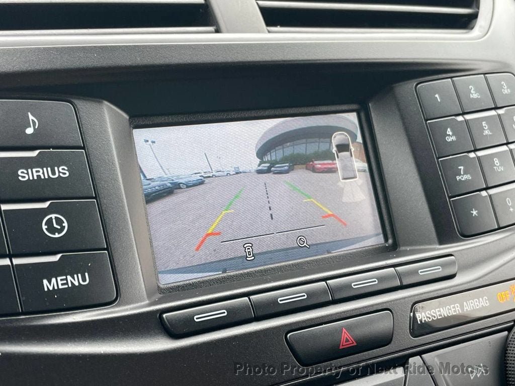 Used 2018 Ford Explorer XLT FWD image 22