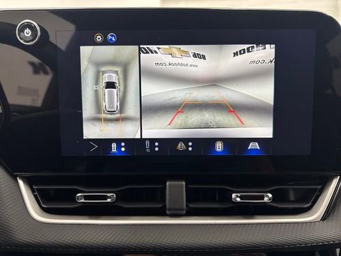 New 2026 Chevrolet Equinox LT w/ Convenience Package II FWD image 16