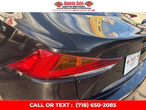 Used 2019 Lexus IS 300 F Sport image 36