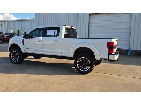Used 2022 Ford F250 Lariat w/ Lariat Ultimate Package image 6