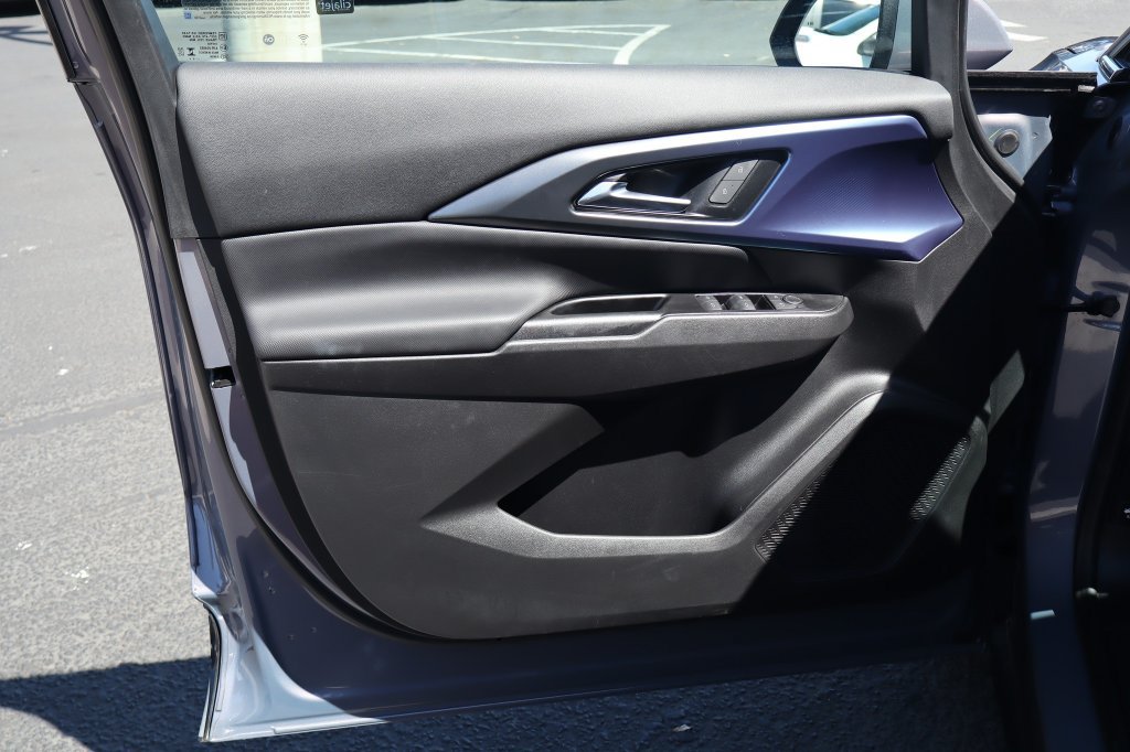 Used 2024 Chevrolet Equinox EV LT FWD image 18