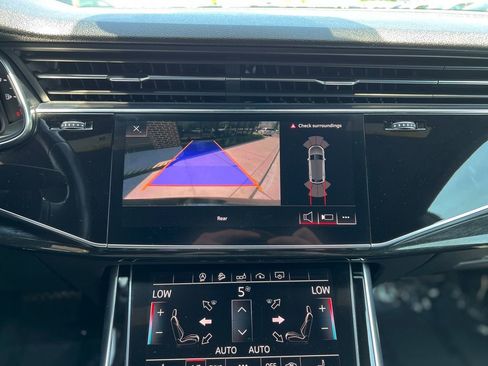 Used 2019 Audi Q8 Premium w/ Convenience Package image 17