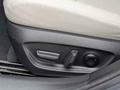 Used 2023 Toyota Prius Limited image 25