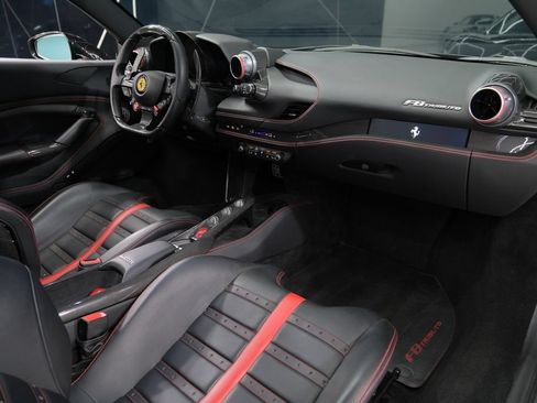 Used 2022 Ferrari F8 Tributo RWD image 36