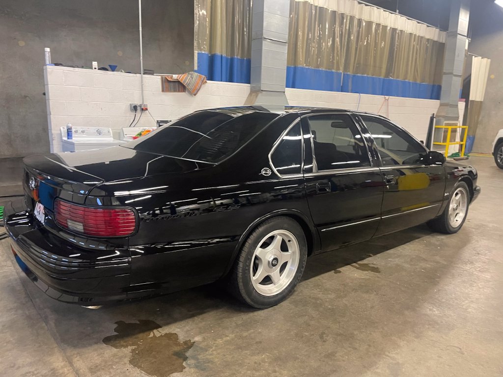 Used 1995 Chevrolet Impala SS RWD image 2