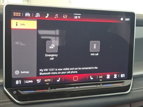 New 2026 Volkswagen Tiguan SE image 5