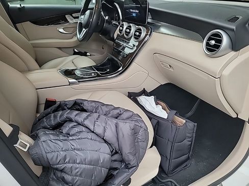Certified 2022 Mercedes-Benz GLC 300 image 13