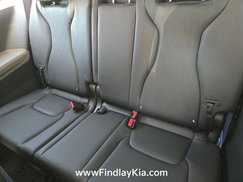 New 2026 Kia Carnival LXS FWD image 13